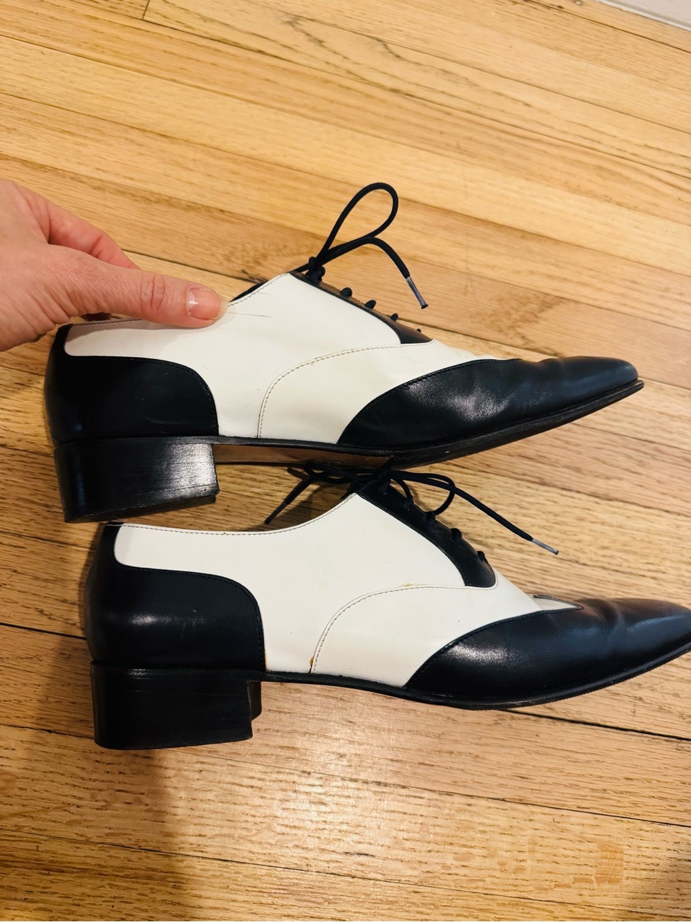 Salvatore Ferragamo Black White Spectator Oxford Shoes Sz 37 7 1/2 Made in Italy - Picture 7 of 9